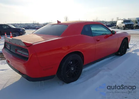 2015 Dodge Challenger Sxt Plus z USA, uszkodzony, nr VIN 2C3CDZBG2FH783573